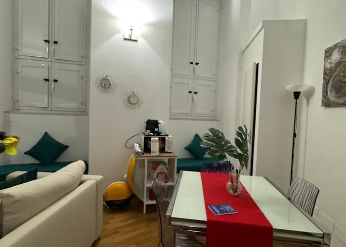 Affittacamere La Maison Toledo 4*
