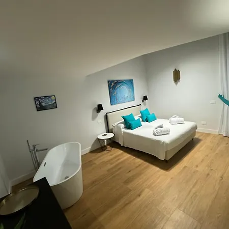 La Maison Toledo ゲストハウス 4*