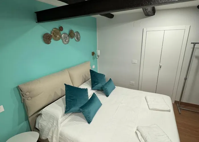 La Maison Toledo Guest house 4*